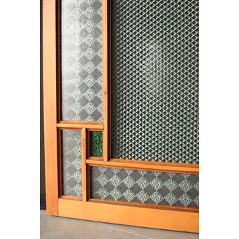 プレスと緑色ガラスの中型建具 2枚1組　GD0124 