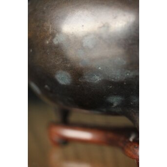 明清銅器写 鼎式三足 双耳古銅香炉 唐木蓋と台座　M327 