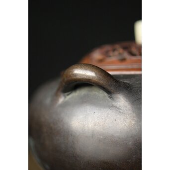 明清銅器写 鼎式三足 双耳古銅香炉 唐木蓋と台座　M327 