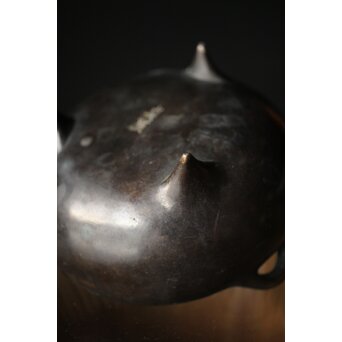 明清銅器写 鼎式三足 双耳古銅香炉 唐木蓋と台座　M327 