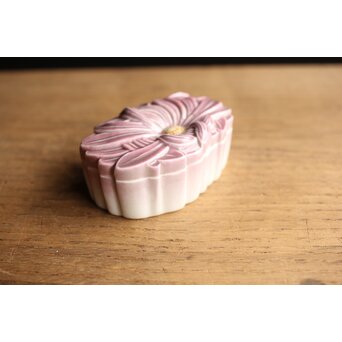 加藤友太郎設立 友玉園 陶寿/悟韻造 皇后陛下御下賜品 菊御香合 ボンボニエール　P354 