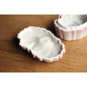 加藤友太郎設立 友玉園 陶寿/悟韻造 皇后陛下御下賜品 菊御香合 ボンボニエール　P354 