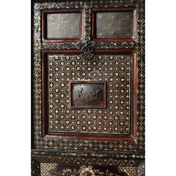 南蛮漆芸意匠 鉄地銀象嵌装飾 螺鈿漢詩山水図 整理棚　Q311 