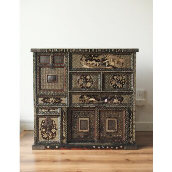 南蛮漆芸意匠 鉄地銀象嵌装飾 螺鈿漢詩山水図 整理棚　Q311