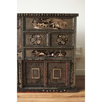 南蛮漆芸意匠 鉄地銀象嵌装飾 螺鈿漢詩山水図 整理棚　Q311 