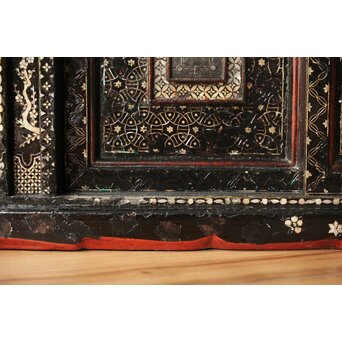 南蛮漆芸意匠 鉄地銀象嵌装飾 螺鈿漢詩山水図 整理棚　Q311 