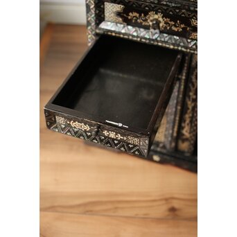 南蛮漆芸意匠 鉄地銀象嵌装飾 螺鈿漢詩山水図 整理棚　Q311 