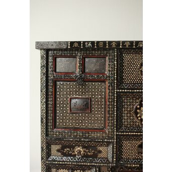 南蛮漆芸意匠 鉄地銀象嵌装飾 螺鈿漢詩山水図 整理棚　Q311 