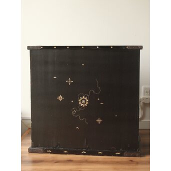 南蛮漆芸意匠 鉄地銀象嵌装飾 螺鈿漢詩山水図 整理棚　Q311 