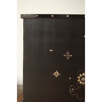 南蛮漆芸意匠 鉄地銀象嵌装飾 螺鈿漢詩山水図 整理棚　Q311 