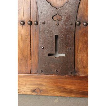 鋲尽の欅板蔵戸　W080 