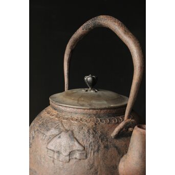 金龍堂造 大国楳翁 胴印 竹林賢人大鉄瓶　M340 