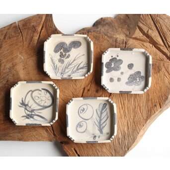 粛粲寶/しゅくさんぽう 志野 四季銘々皿 4枚　P361