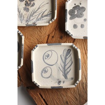 粛粲寶/しゅくさんぽう 志野 四季銘々皿 4枚　P361 