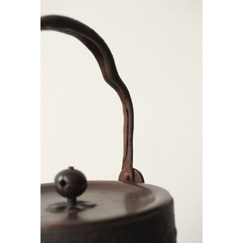 雲龍紋釜写 筒型鉄瓶　M343 