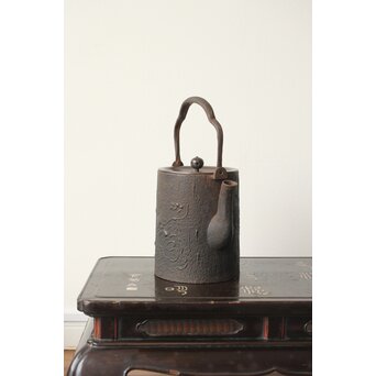 雲龍紋釜写 筒型鉄瓶　M343 