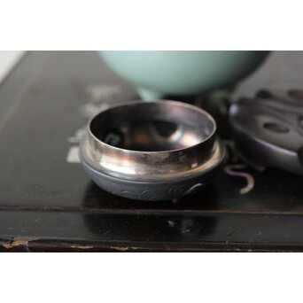 陽山作 青磁銀火屋三足香炉　P362 