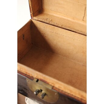 朝鮮工芸 革粧箱/かくしょうばこ　Q317 