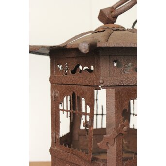 鉄 蝉灯籠　A052 