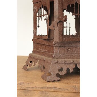 鉄 蝉灯籠　A052 