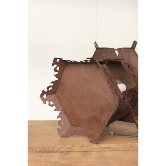 鉄 蝉灯籠　A052 