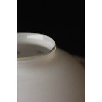 古手 星柄 乳白色ガラス被切子電笠　A056 