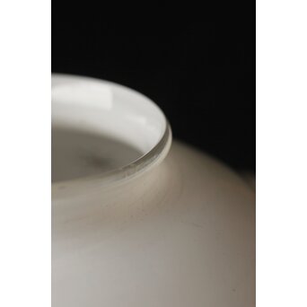 古手 星柄 乳白色ガラス被切子電笠　A056 