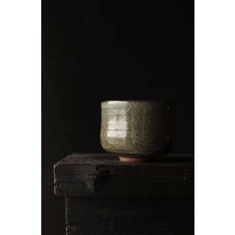 清水六兵衛 菊桐紋 絵唐津茶碗  藪内節庵敷箱  　P368 