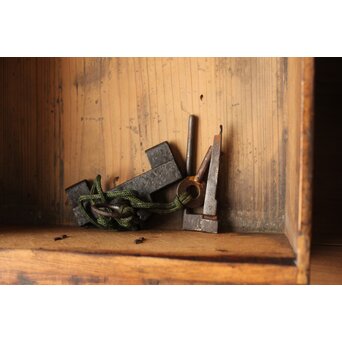 欅玉杢の小型車箪笥　C408 