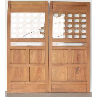 唐戸一対　W081Y 