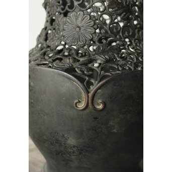 原田峯雲 菊唐草透かし銅花瓶　M349 