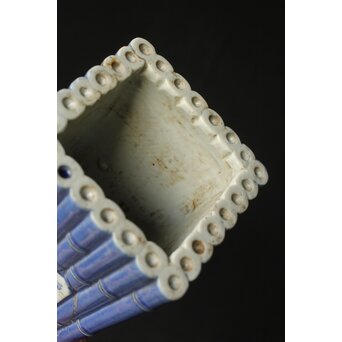 染付窓貫漢詩 竹節型花生/花瓶/四方瓶　P385 