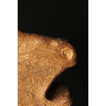恐竜か 駱駝か 木彫オブジェ　X399 