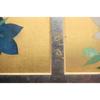 野島青茲 色紙花図一対 額装　Z388 銀地に擦れ