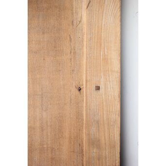 欅一枚板蔵戸　W089YD 各所　鏡板を固定している痕跡が　桟が無い分考えられていると思います