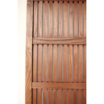 細身格子蔵戸　W090 栗でしょうか　良く磨かれ美しい景色