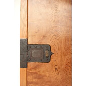 上杢 欅一枚板蔵戸　W093Y 