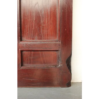 総欅 格子蔵戸　W094YD 削れ痕などが足元に数か所見られます