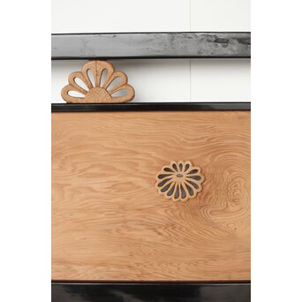 黒枠 菊と桐模様欄間 2枚1組　R0297 菊や桐のデザインを　センス良く盛り込んで有ります