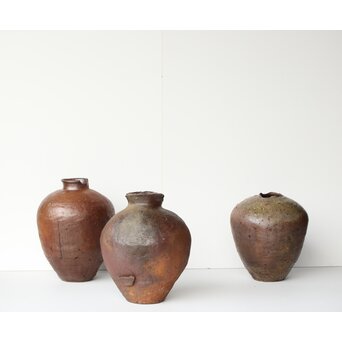 古常滑壺　P398 並べても良い感じ