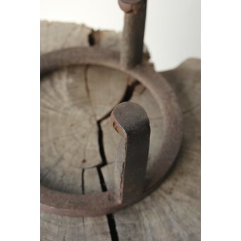 大西清右衛門 作 鉄製 鴨爪炉五徳 共箱　M356 