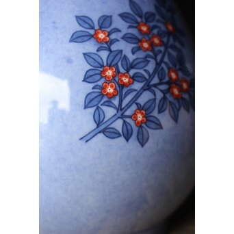 十三代 今泉今右衛門 色鍋島吹墨草花文花瓶 共箱　P346 