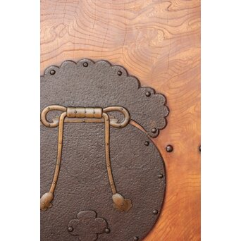 玉杢泡杢 上木目 欅一枚板蔵戸　W104Y 