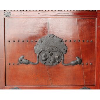 天地板 光沢仕上 総欅蔵戸　W106Y 印象的な巾着金具