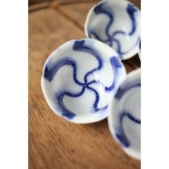 永楽善五郎 染付捻 觴/盃 六客　P358 