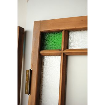 色ガラスの雪隠戸 2枚1組　GD0179 稀少な色ガラス