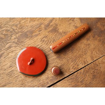 堆漆 根付 緒締め 煙管口　Q334 