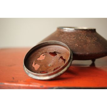 末広型 鉄打出香炉　M363 