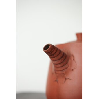 常滑 清水石仙 朱泥急須 四字文人図彫　P359 