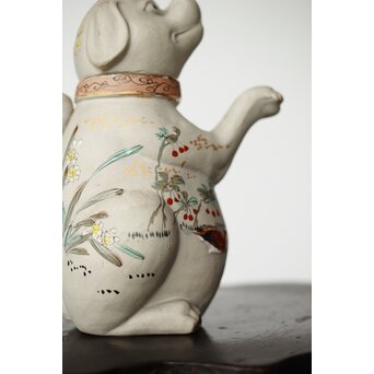 明治萬古 堀友直造 白泥色絵犬型 急須　P364 